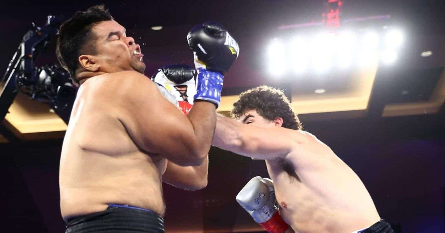 America’s Heavyweight Hope With 90% KO Rate Faces Toughest Test Of His Career