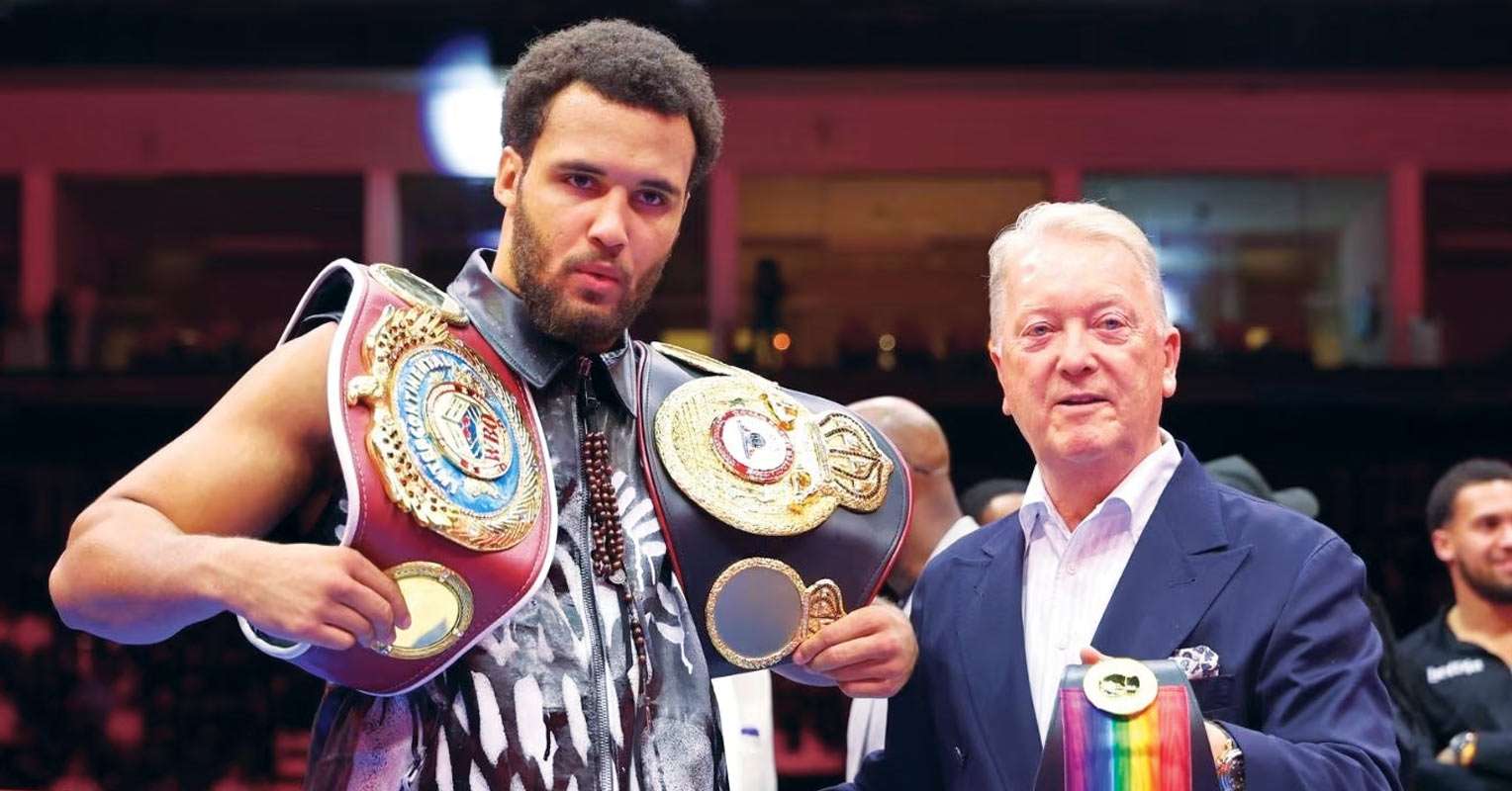 Moses Itauma and Frank Warren