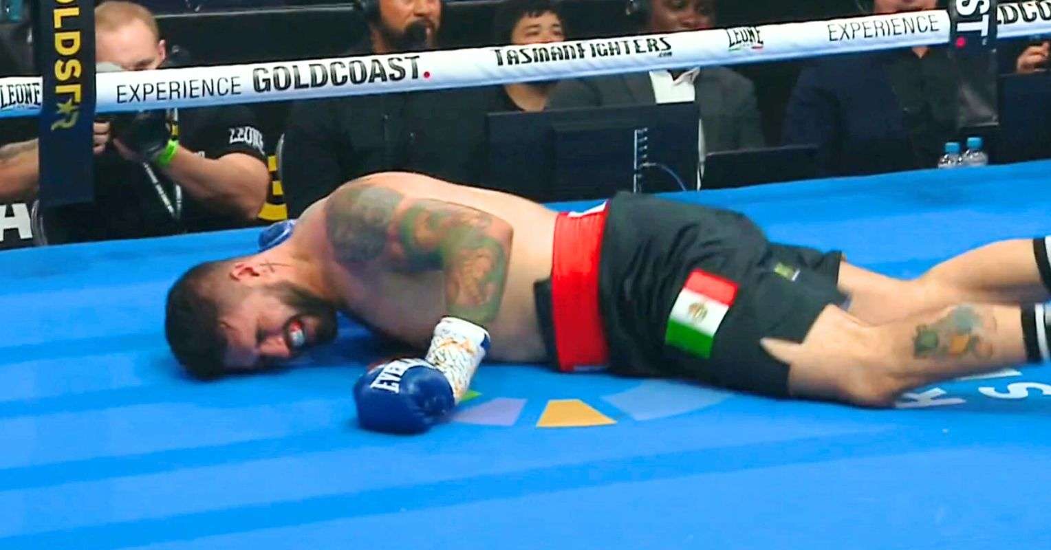 Heavyweight knocked down