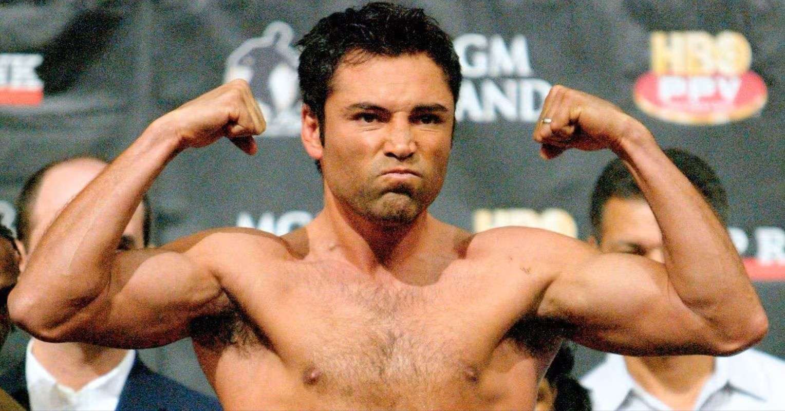 Oscar De La Hoya flex